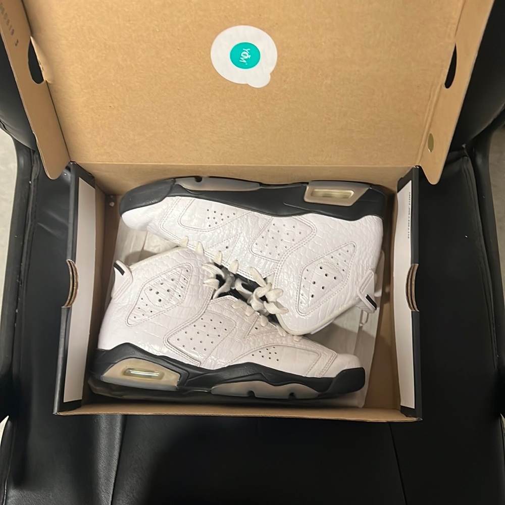 Air Jordan 6 Retro (GS) white/black- alligator